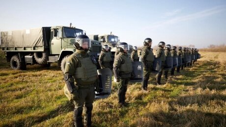 Украина направляет тысячи силовиков и авиацию на границу с Белоруссией