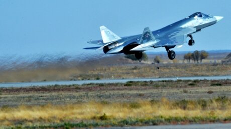 ​СМИ: ВКС России получили первый самолет пятого поколения "Су-57"