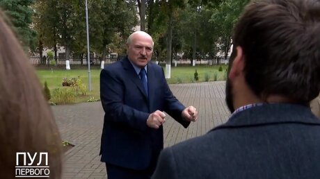 Лукашенко предостерег Белоруссию от будущего Украины: "Не хочу, чтобы порезали на куски мою страну"