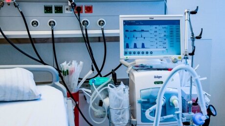 ​Неизвестные украли в Чите трубу, по которой шел кислород в аппараты ИВЛ для больных коронавирусом