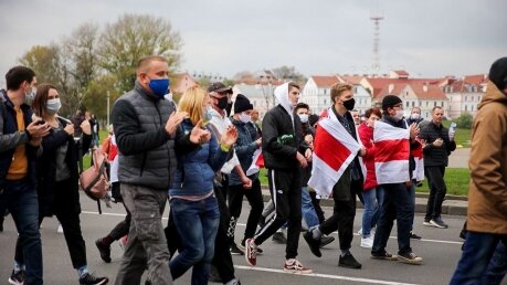 Оппозиционный марш начался в Минске на Площади Свободы
