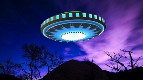 НЛО над Кубанью - в небе над Новороссийском обнаружен таинственный прожектор пришельцев