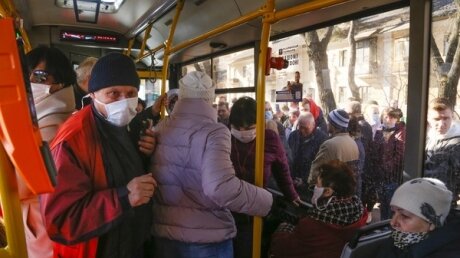 Испугались коронавируса - во Львове жестоко избили пассажира, который кашлянул в автобусе