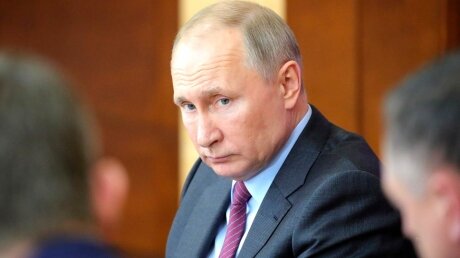 Путин пошутил о дворце: "Только мне его не переписывайте"
