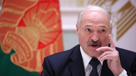 ​Лукашенко о давлении Запада на Белоруссию: "Мы на колени не рухнем"