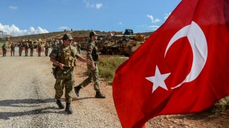 Турция вступила в открытое противостояние с сирийской оппозицией в Идлибе: кадры
