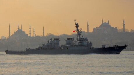 ​"Для их же блага", – в МИД России предупредили американские корабли относительно Крыма