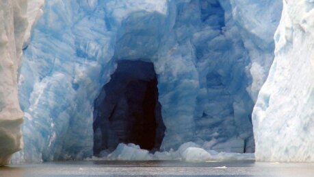 В Антарктиде найден заброшенный портал в другие миры