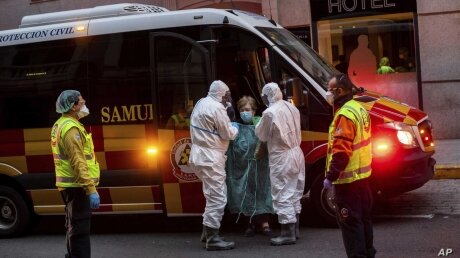 ​Испания вышла на второе место после США по количеству зараженных коронавирусом - СМИ
