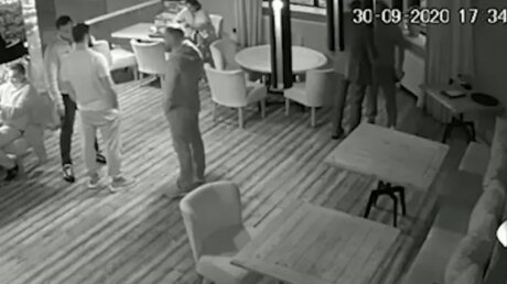 Мужчина с заточкой атаковал Саакашвили в киевском ресторане 