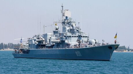 Флагман ВМС Украины "Гетман Сагайдачный" "взял на прицел" военные корабли России