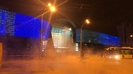 ЧП в центре Киева: крупнейший ТРЦ Ocean Plaza затопило кипятком, десять человек обварились