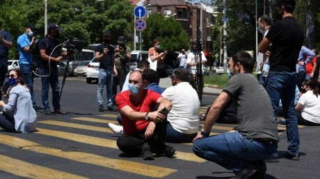 В Ереване обвинили Украину в разжигании войны между Арменией и Азербайджаном