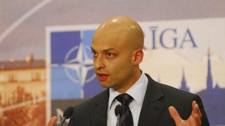 После инцидента с Defender НАТО не намерен уходить из Черного моря 