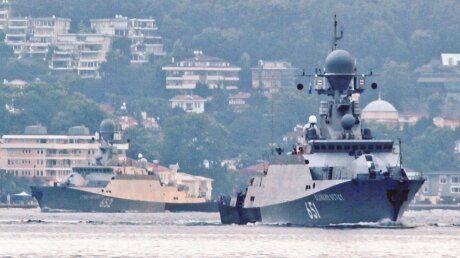 Российская база в Тартусе усилится ракетными кораблями "Град Свияжск" и "Великий Устюг" – кадры