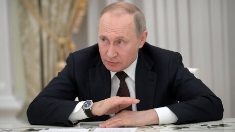 "Ситуация усложняется", - Путин сделал заявление о коронавирусе в России 