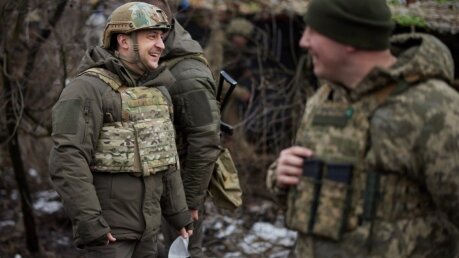 Зеленского обвинили в продолжении страшной войны в Донбассе