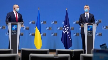 ​На Украине снова высказались об особом статусе в НАТО, намекнув на "восточный форпост"