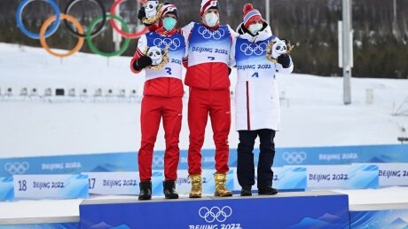 Александр Большунов выиграл третью золотую медаль Олимпиады – 2022, став "королем лыж"