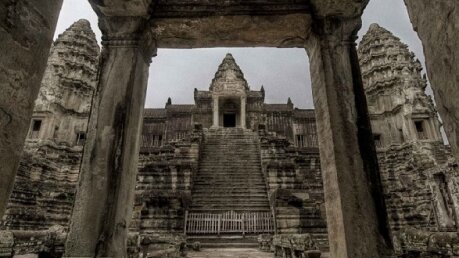 Спустя 150 лет поисков ученые нашли древнейший кхмерский город с пирамидой