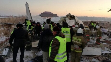 Авиакатастрофа в Казахстане: самолет Fokker-100 разбился в Алма-Ате, погибли 14 человек