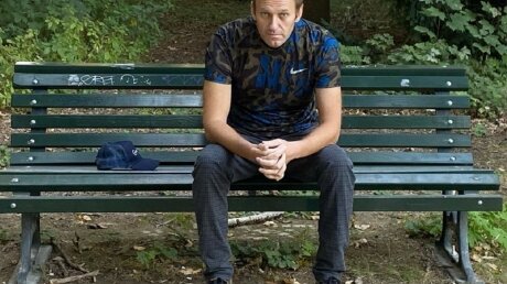 ​Навальный раскрыл подробности тайной встречи с Меркель в клинике Charitе