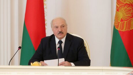 "Меня измазали вдоль и поперек", - Лукашенко призвал выдворять иностранных журналистов из Белоруссии