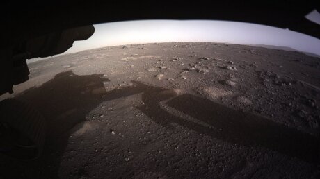 Perseverance прислал первое видео и фото с Марса, показав пустыню Красной планеты