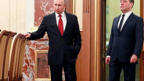 Правительство России ушло в отставку из-за "радикальных реформ" Путина - CNN