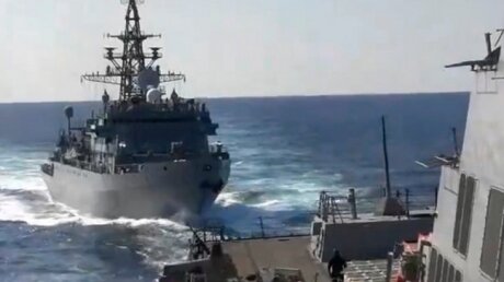 Американские моряки сознательно "подрезали" корабль ВМФ РФ "Иван Хурс" – Минобороны