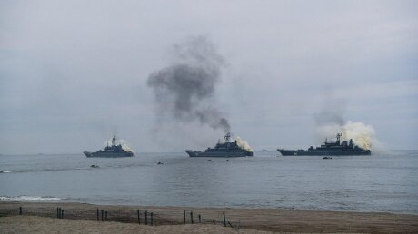 ​Российский морской десант высадился на "необитаемое" побережье: кадры