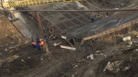 В Дагестане разломился пополам строящийся мост – есть пострадавшие: кадры