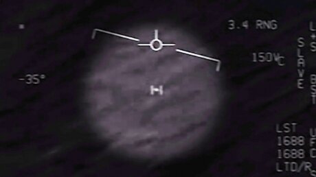 ​Пентагон "подтвердил" существование НЛО, опубликовав три коротких ролика