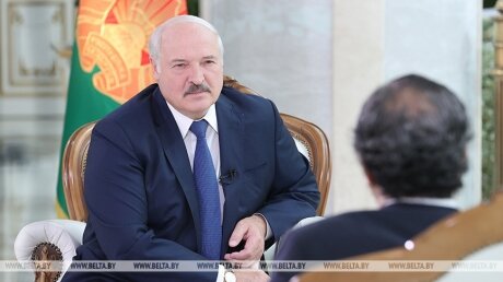 Лукашенко призвал Литву не набрасывать Белоруссии "петлю на шею" в борьбе с нелегальными мигрантами