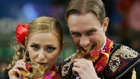 Навка и Костомаров танцевали на льду Байкала: "Что-то грандиозное! Только великие могут придумать такое"