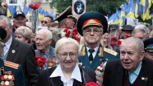 украина, 9 мая, бессмертный полк, националисты, слава украине, фашизм не пройдет, интер
