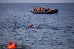 мигранты, эгейское море, происшествия, турция, затонула, дети, женщины, погибли, лодка