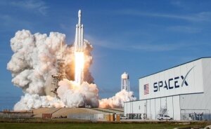 SpaceX, Tesla, Игорь Буренков, Роскосмос, инвесторы, реклама, манекен, финансы