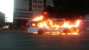 россия, казань, автобус, пожар, происшествия, общество, видео