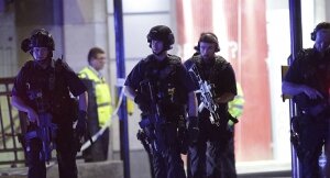лондон, полиция, подозреваемые, жертвы, теракт, лондонский мост, взрывчатка, фургон, пешеходы, рынок