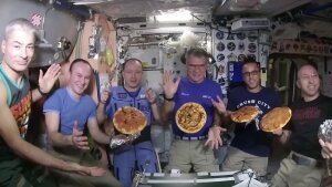 pizza, space, ISS, astronaut, Paolo Nespoli, Italian, YouTube 