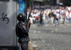венесуэла, переворот, мадуро, оппозиция, семьи, чиновники, побег, самолет 
