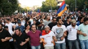 армения, ереван, смена власти, саркисян, пашинян, требование, выборы, политика, правительство, парламент, бойкот, забастовка