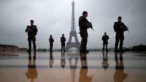 макрон, армия, франция, терроризм, общество