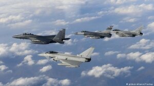 Великобритания, НАТО, Россия, Самолеты Су-24, Перехват, Истребители Typhoon