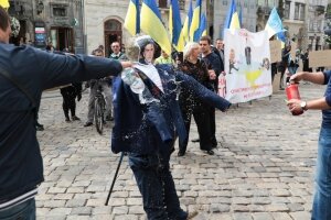 Михаил Саакашвили, сожжение, чучело, фото, Львов, протест