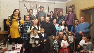 Новости Украины, Дмитрий Ярош, народный депутат, семья Яроша, оружие