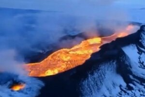 вулкан, озеро,извержение вулкана, Исландия