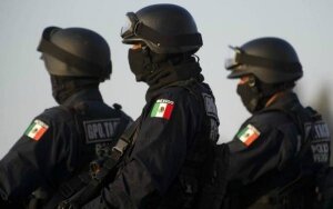 Оахака, мексика, видео, учителя, акция протеста, митинг, полиция, расстрел
