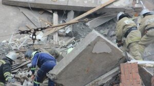 новости россии, новости перми, обрушение фасада жилого дома, подробности, пострадавшие, 11 июля, причина, фото, видео